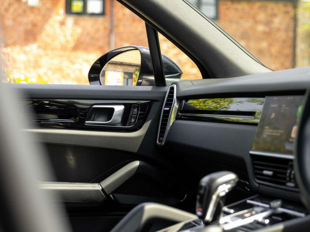 Porsche Cayenne Suv Black #33