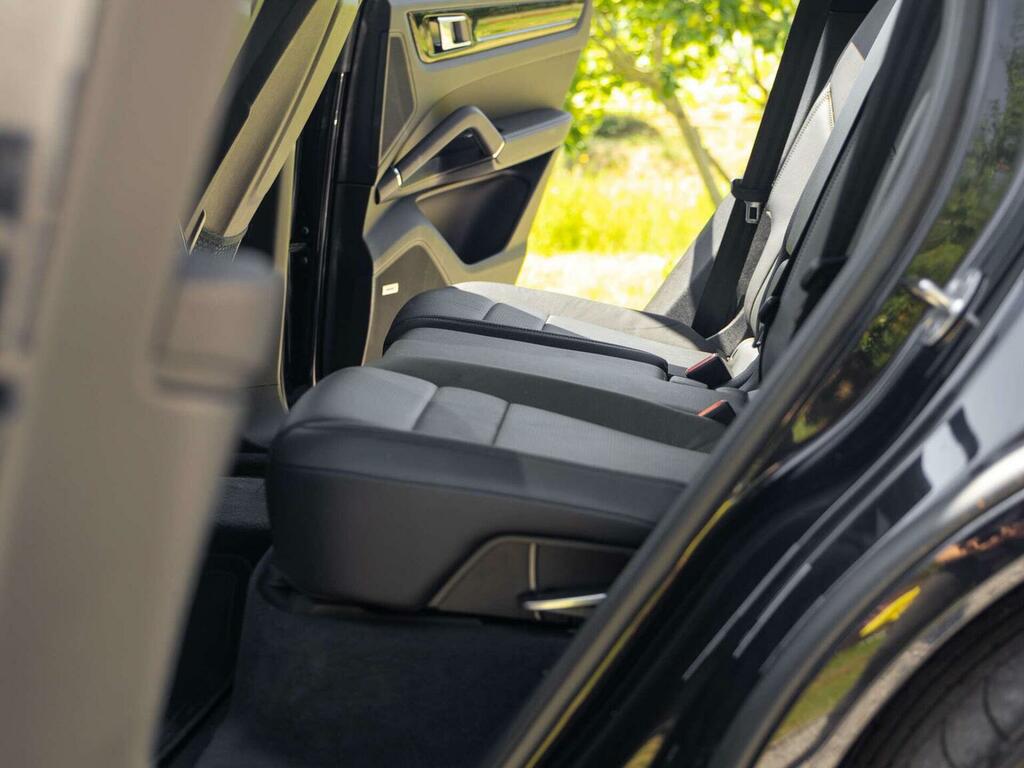 Porsche Cayenne Suv Black #23