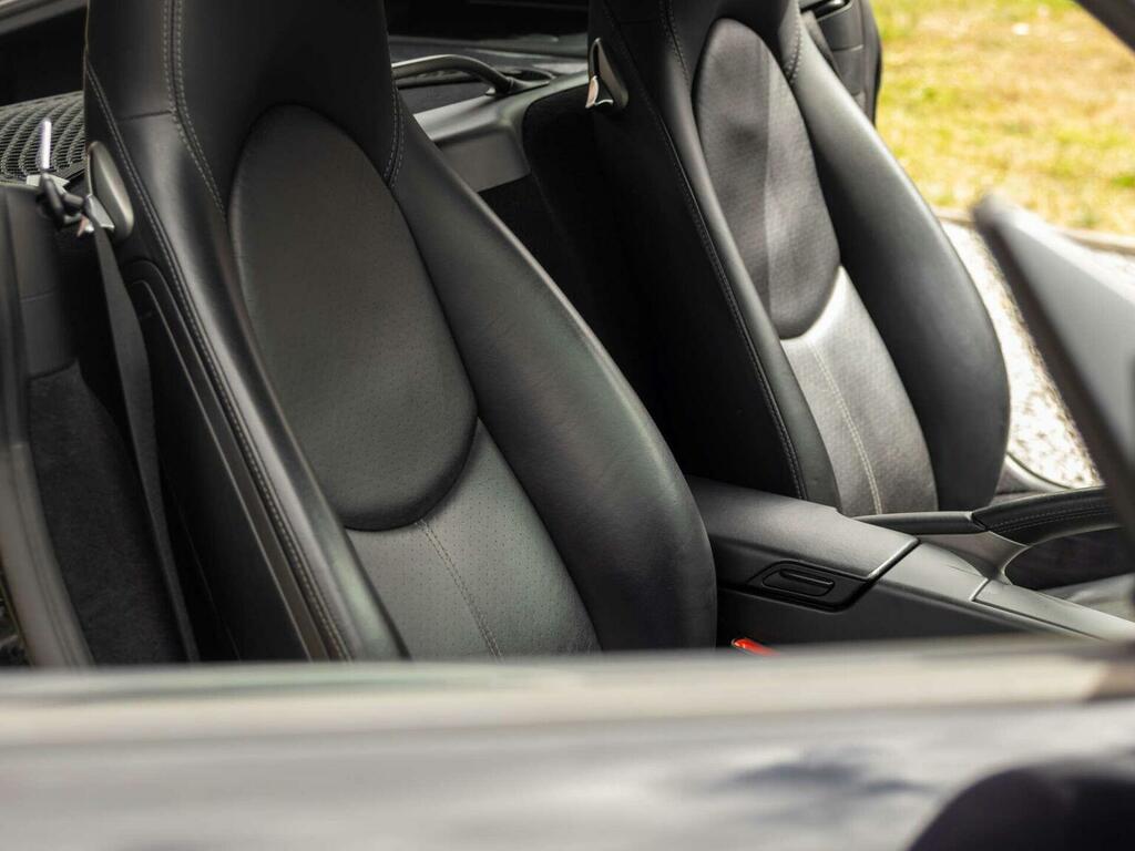 Porsche Cayman 3.4 987 R Silver #8