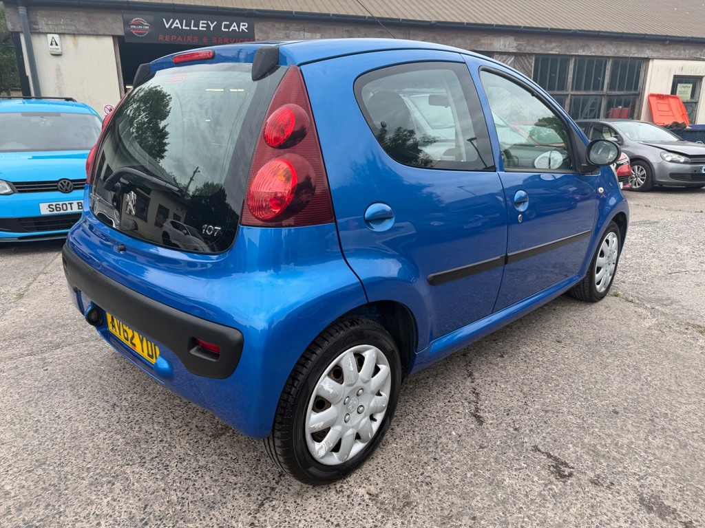 Peugeot 107 1.0 Active Blue #2