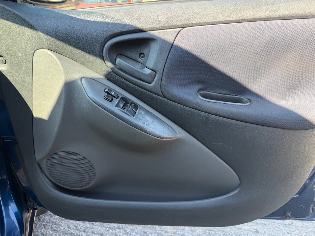 Toyota Yaris 1.3 T3 Vvt-i 86 Bhp Silver #15