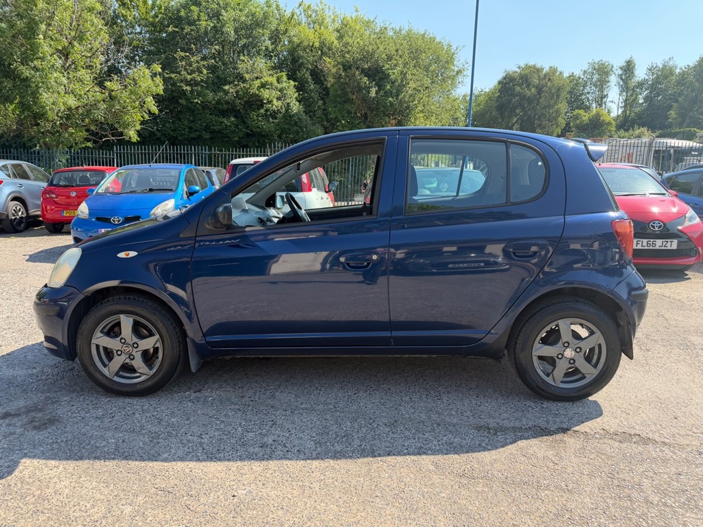 Toyota Yaris 1.3 T3 Vvt-i 86 Bhp Silver #7