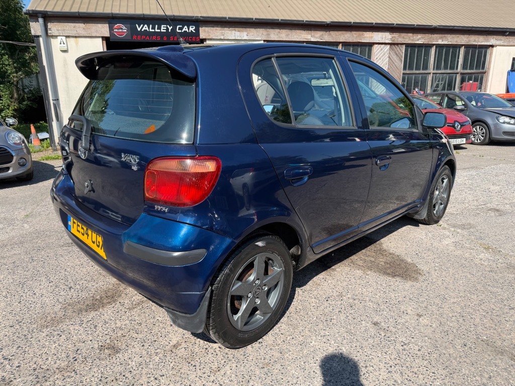 Toyota Yaris 1.3 T3 Vvt-i 86 Bhp Silver #6
