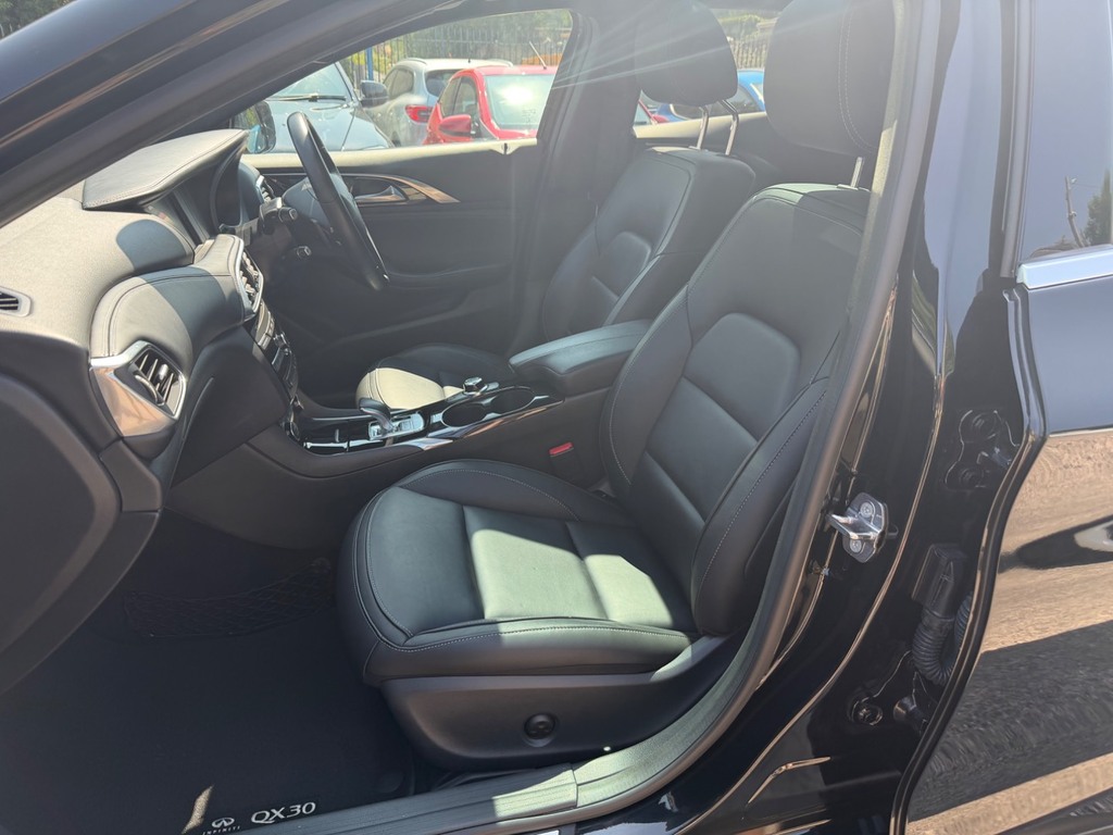 Infiniti QX30 2.2D Luxe Suv Dct Awd Euro 6 Ss 170 Brown #9