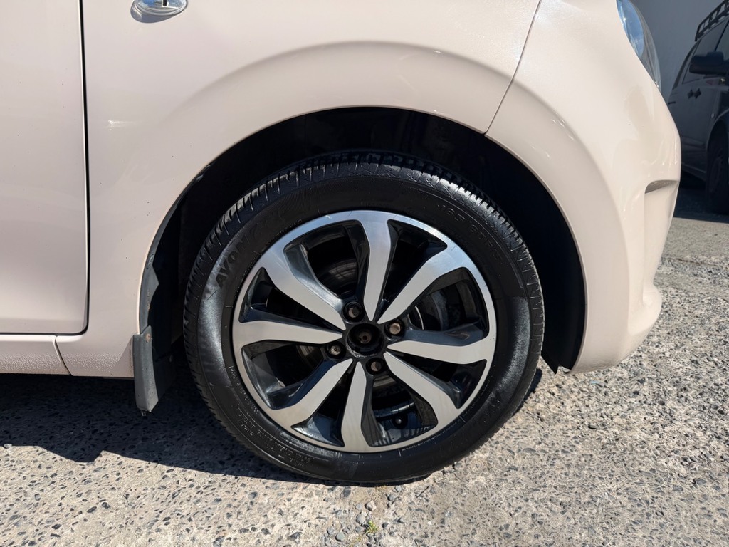 Citroen C1 1.0 Vti 72 Elle Beige #2
