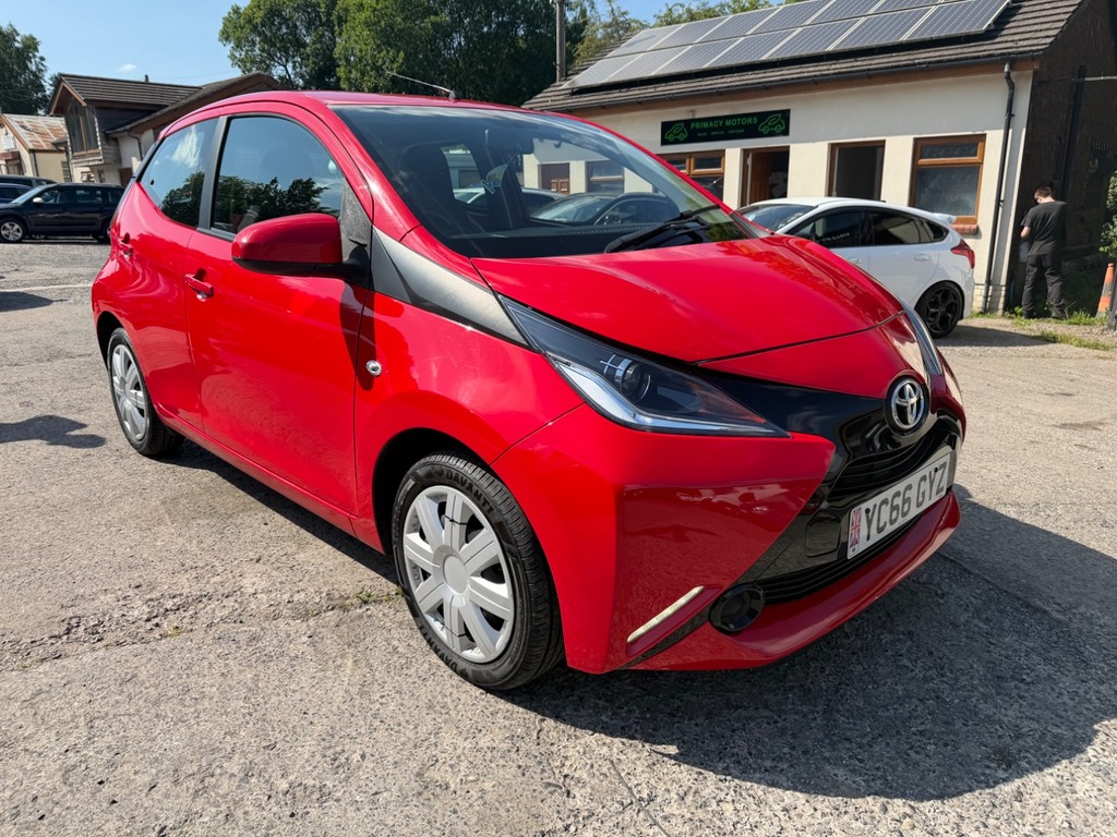 Toyota Aygo 1.0 Vvt-i X-play Red