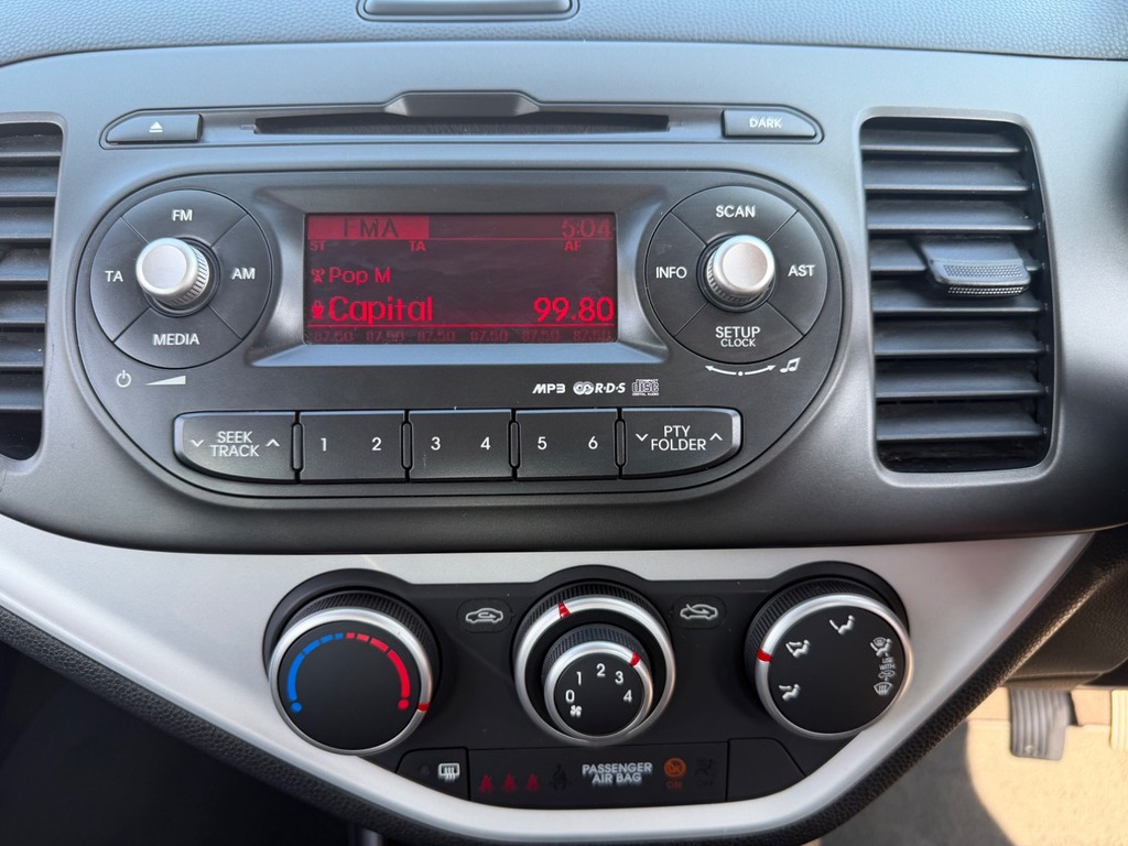 Kia Picanto Hatchback Silver #19