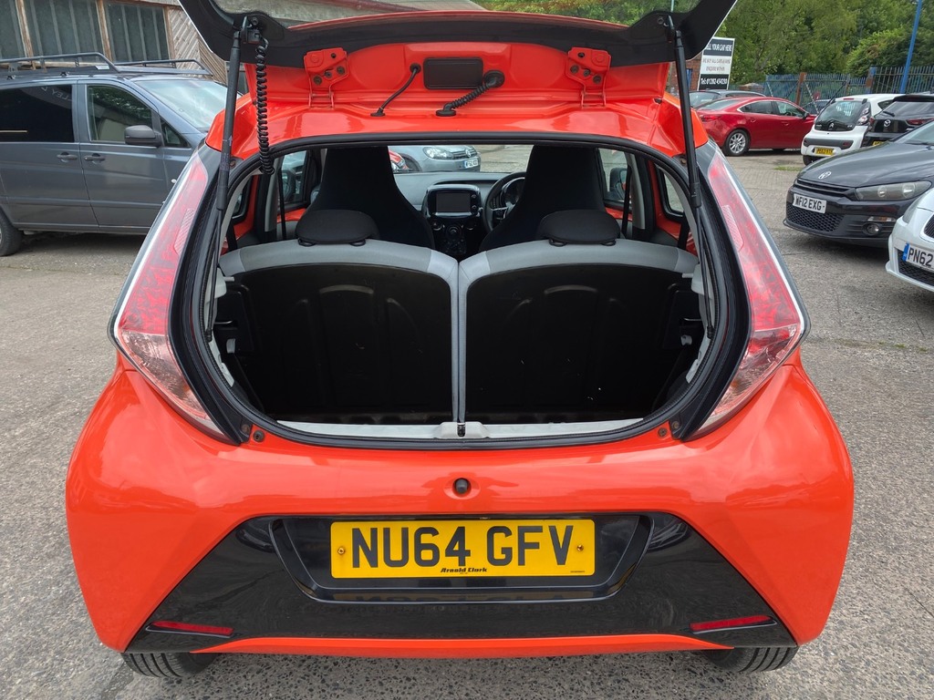 Toyota Aygo 1.0 Vvt-i X-cite Orange #6