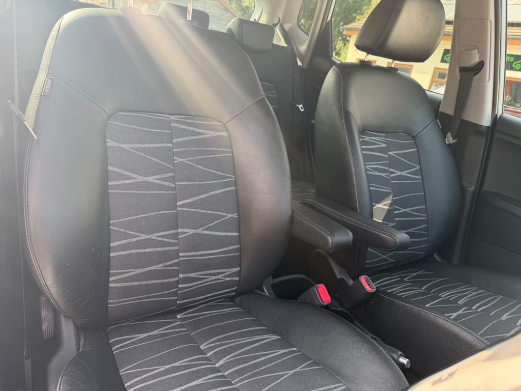 Kia Venga 1.4 Crdi 2 89 Bhp Blue #16