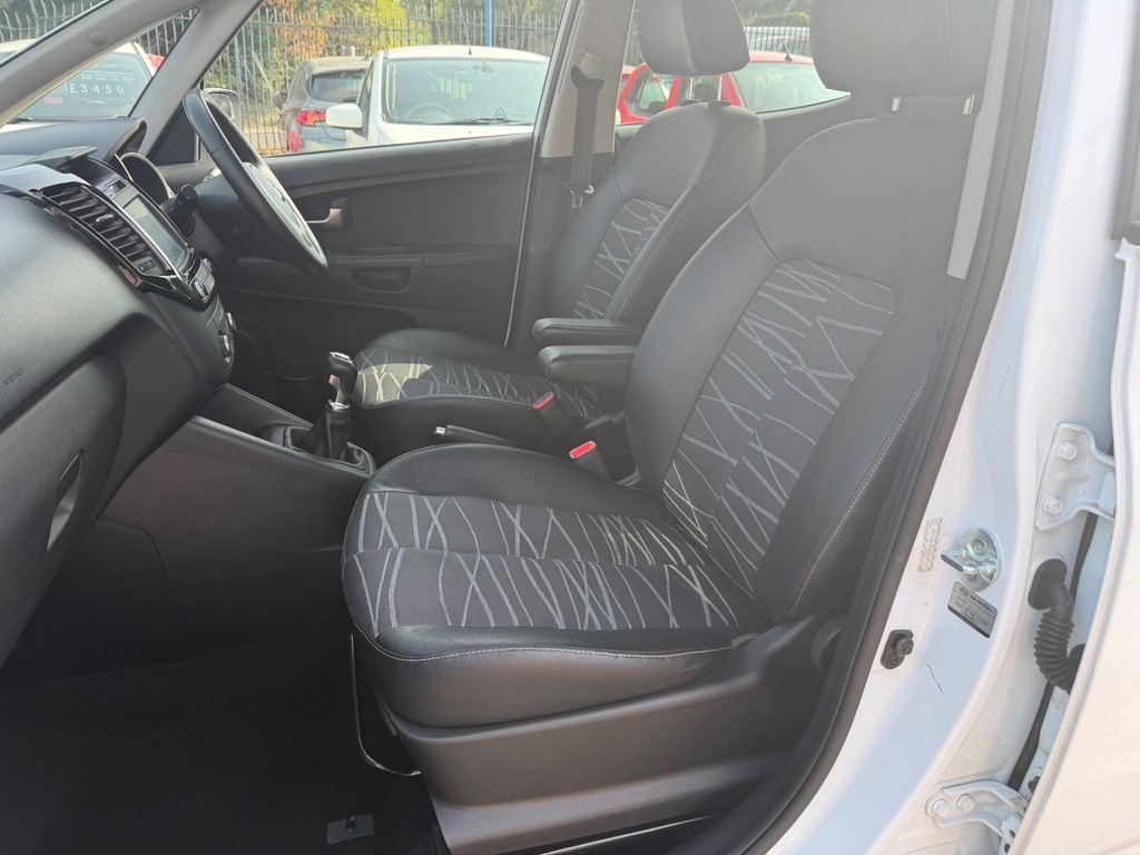 Kia Venga 1.4 Crdi 2 89 Bhp Blue #10