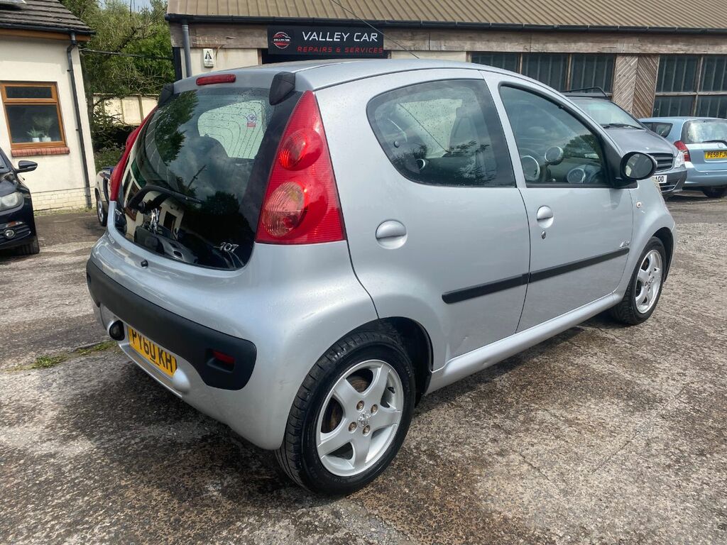 Peugeot 107 1.0 Allure Silver #2