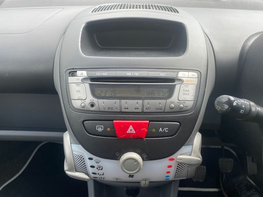 Peugeot 107 Hatchback Silver #14