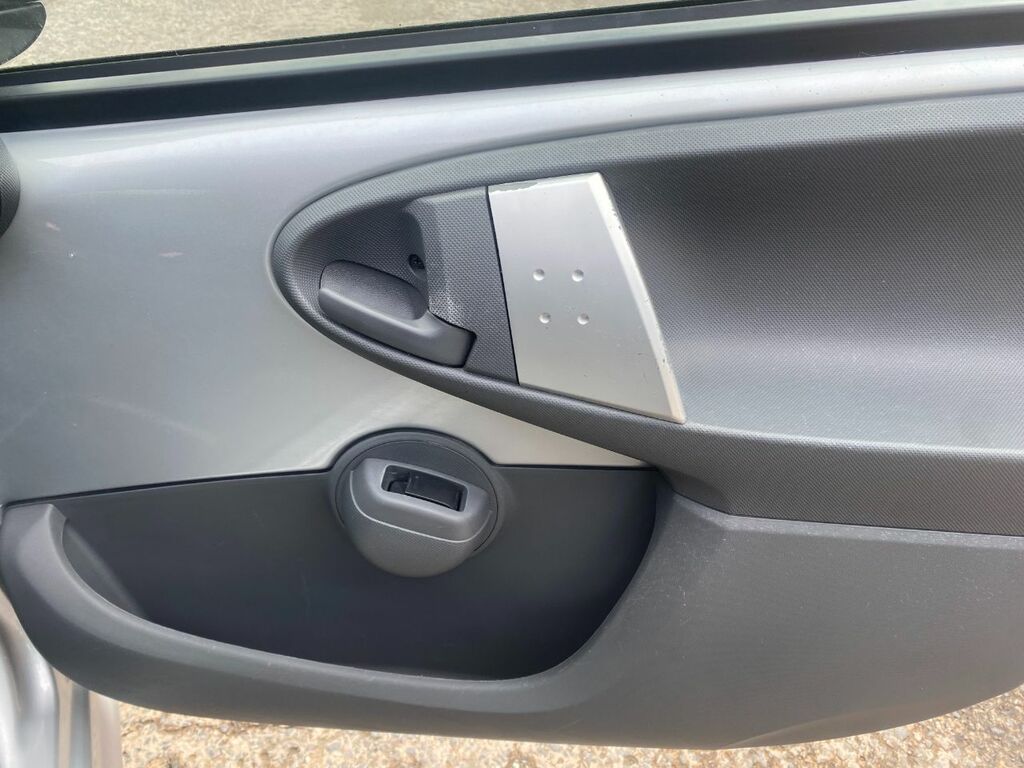 Peugeot 107 Hatchback Silver #9