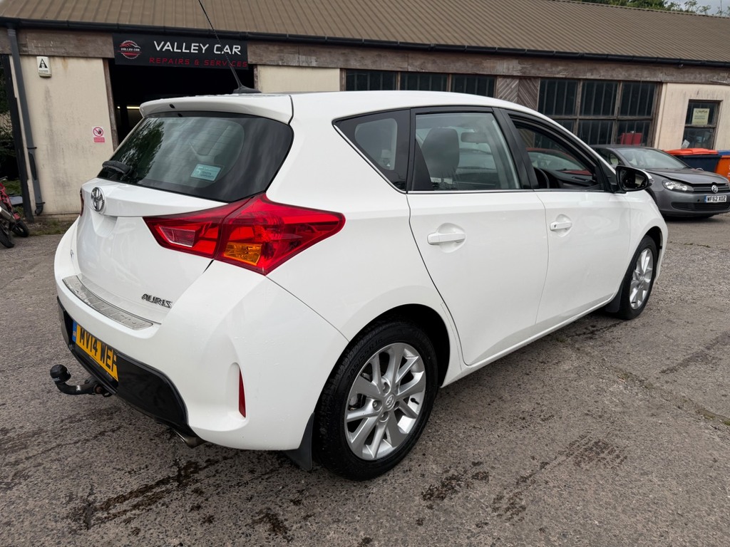 Toyota Auris 1.6 V-matic Icon White #3