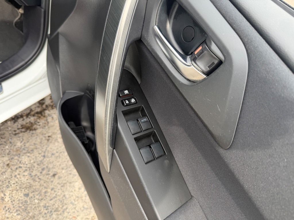 Toyota Auris Vvt-i Excel Blue #17