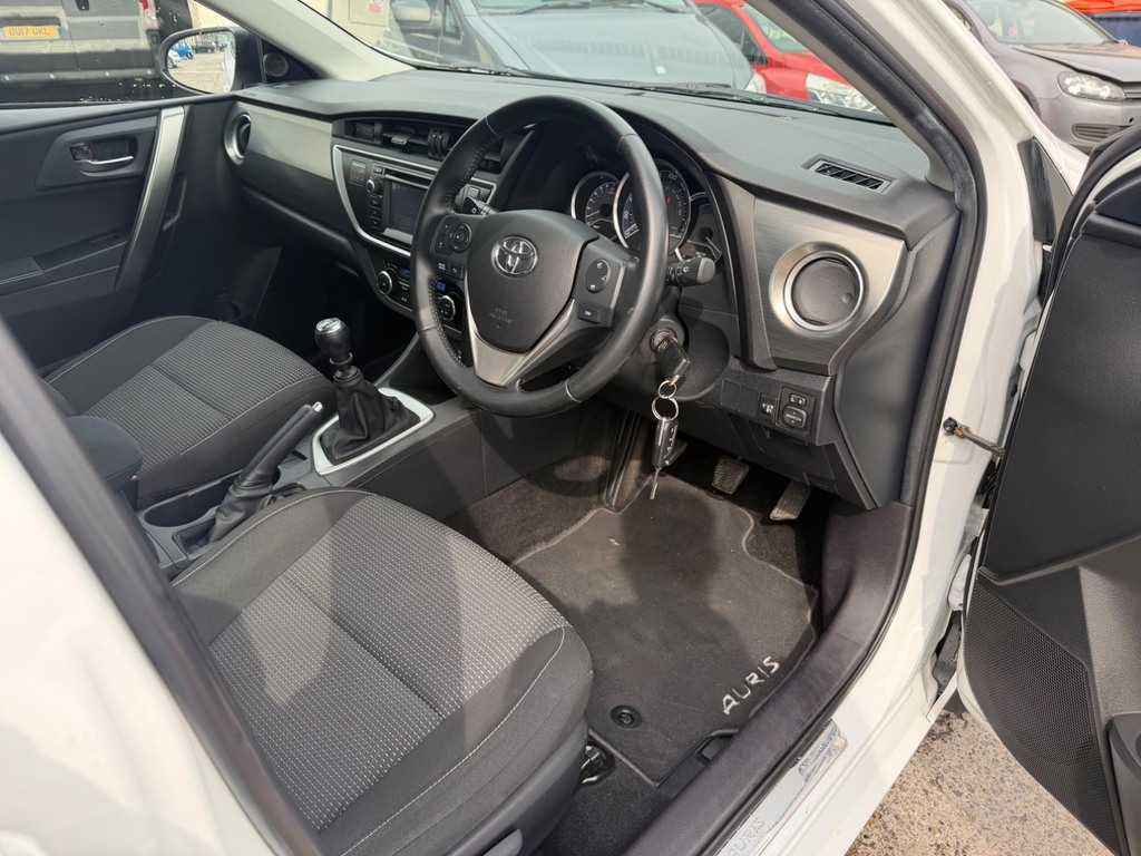 Toyota Auris Vvt-i Excel Blue #18