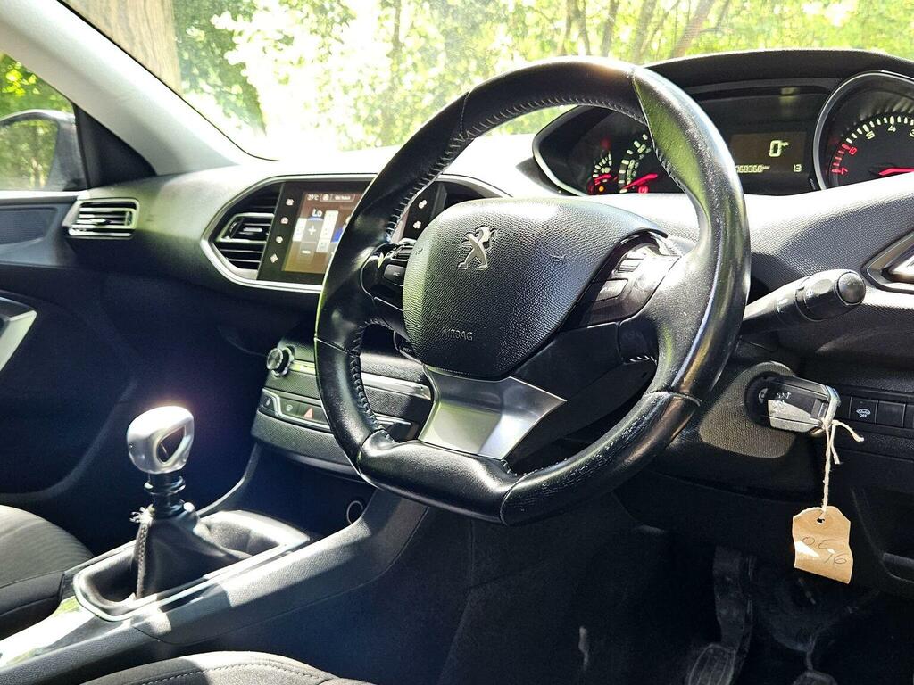 Peugeot 308 SW Estate 1.2 Puretech Active Euro 6 Ss 2016 OE16XOM Blue #2