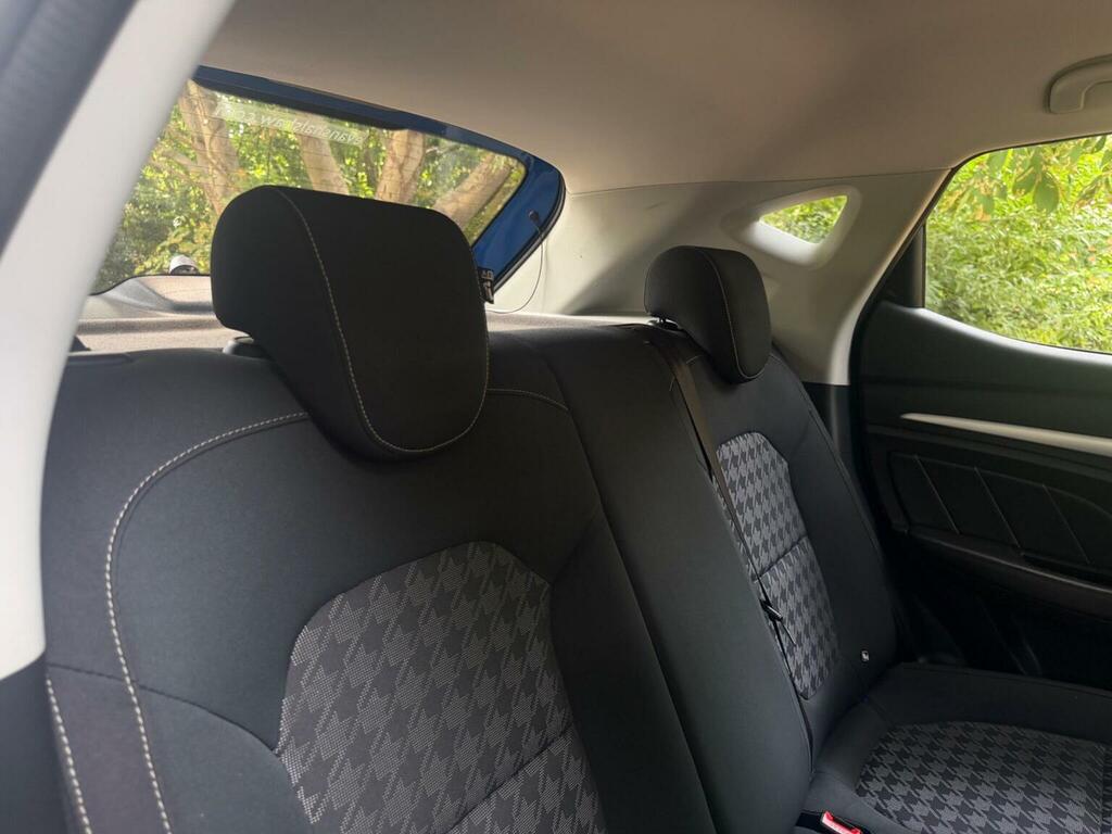 MG ZS Zs Exclusive T White #24