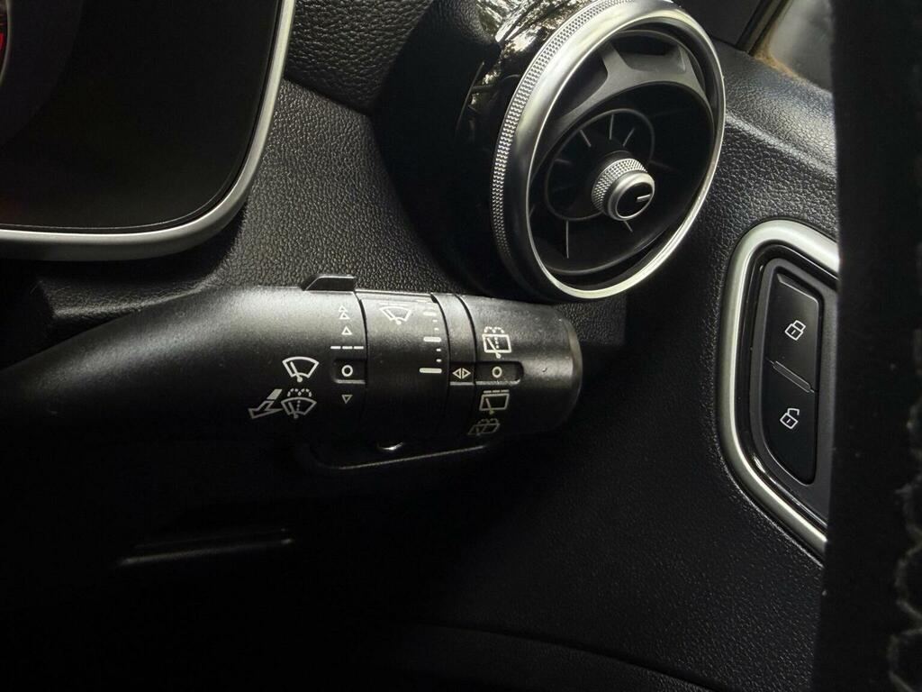 MG ZS Zs Exclusive T White #37