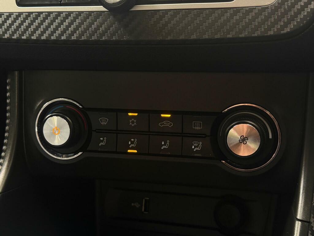 MG ZS Zs Exclusive T White #39