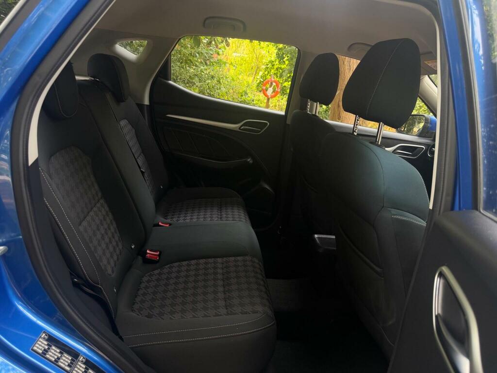 MG ZS Zs Exclusive T White #25