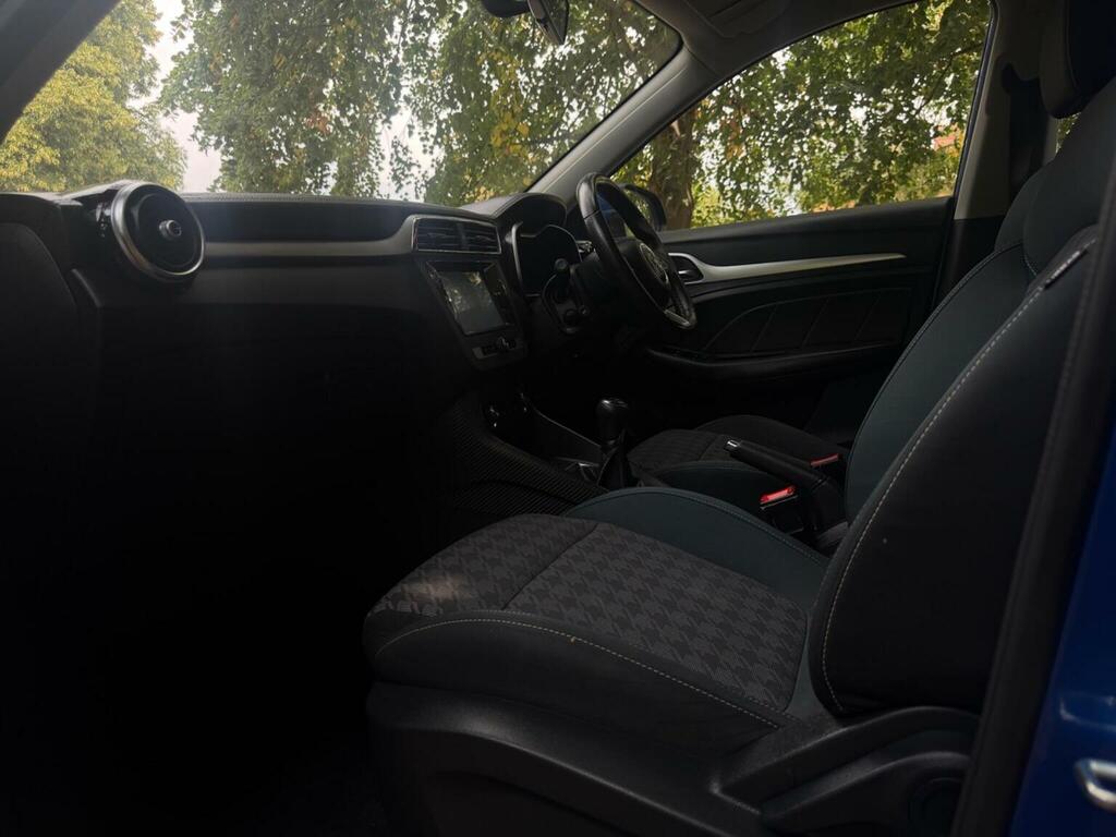 MG ZS Zs Exclusive T White #62
