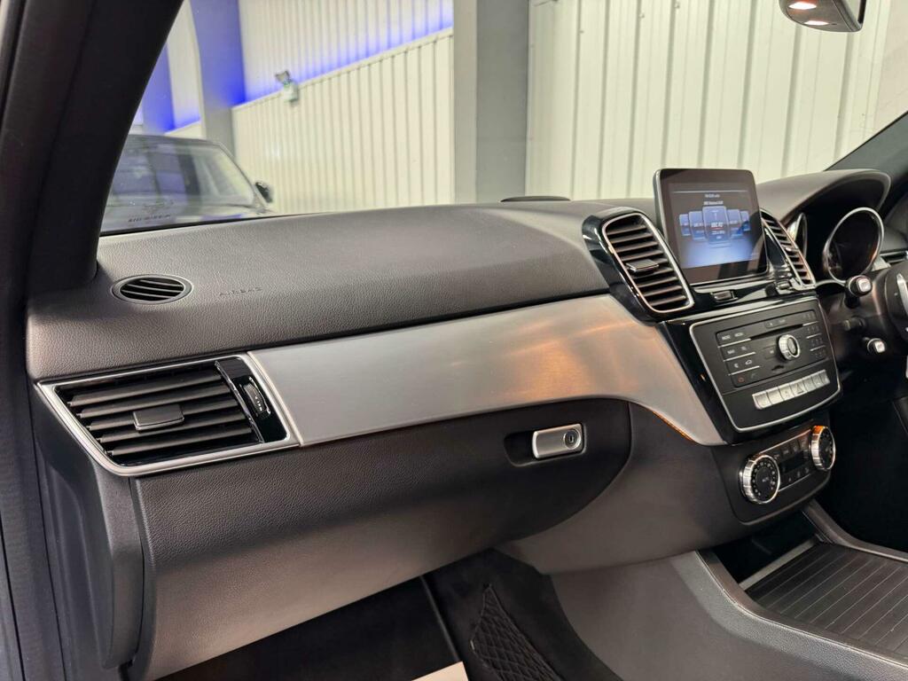 Mercedes-Benz GLE Class Suv 2.1 Gle250d Amg Night Edition G-tronic 4Matic Silver #31