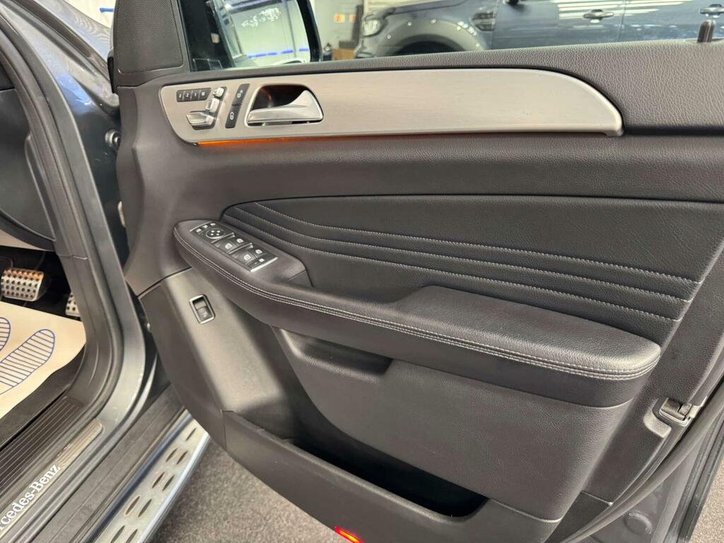 Mercedes-Benz GLE Class Suv 2.1 Gle250d Amg Night Edition G-tronic 4Matic Silver #55