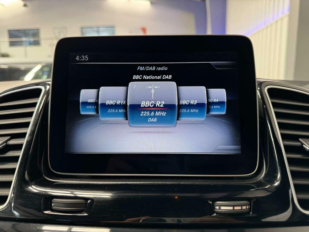 Mercedes-Benz GLE Class Suv 2.1 Gle250d Amg Night Edition G-tronic 4Matic Silver #56