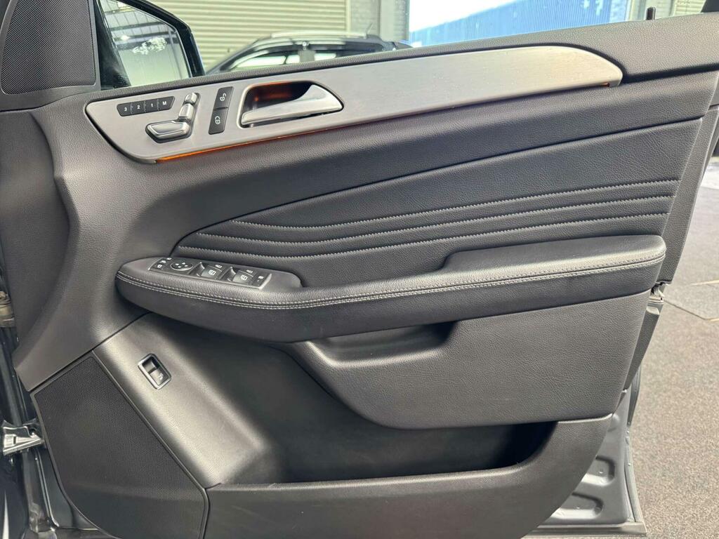 Mercedes-Benz GLE Class Suv 2.1 Gle250d Amg Night Edition G-tronic 4Matic Silver #54