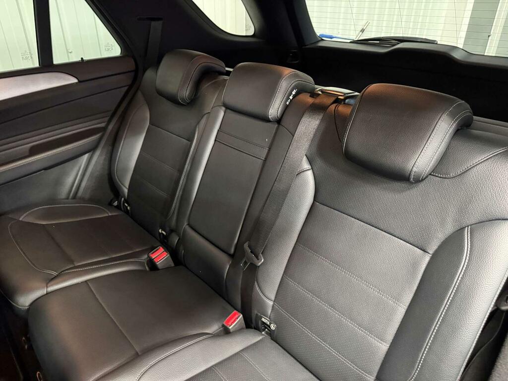 Mercedes-Benz GLE Class Suv 2.1 Gle250d Amg Night Edition G-tronic 4Matic Silver #39