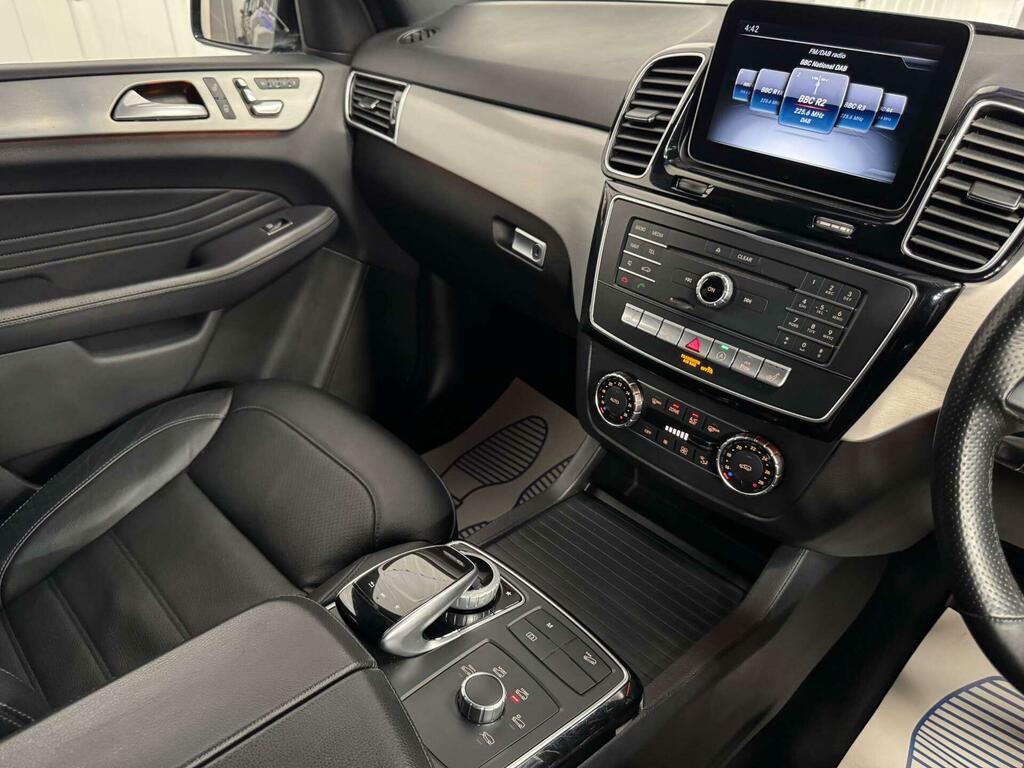 Mercedes-Benz GLE Class Suv 2.1 Gle250d Amg Night Edition G-tronic 4Matic Silver #68