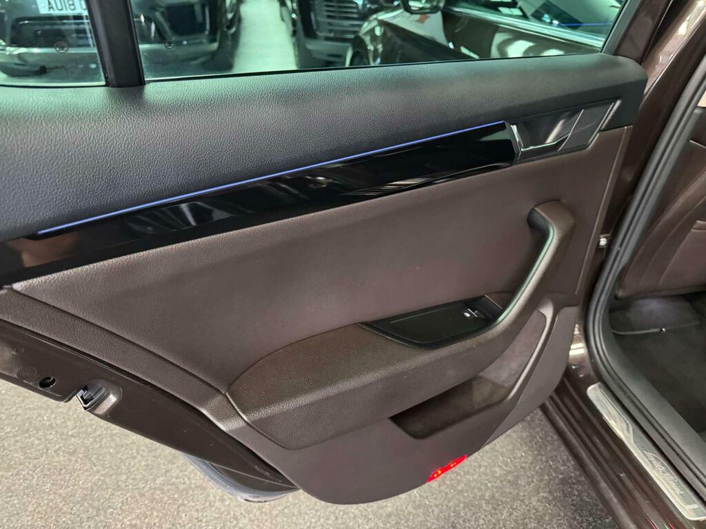 Skoda Superb 1.4 Se L Executive Beige #42