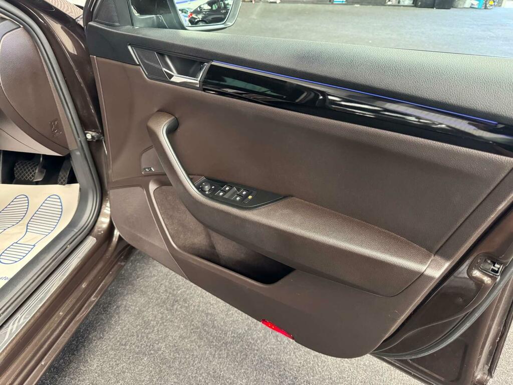 Skoda Superb 1.4 Se L Executive Beige #54