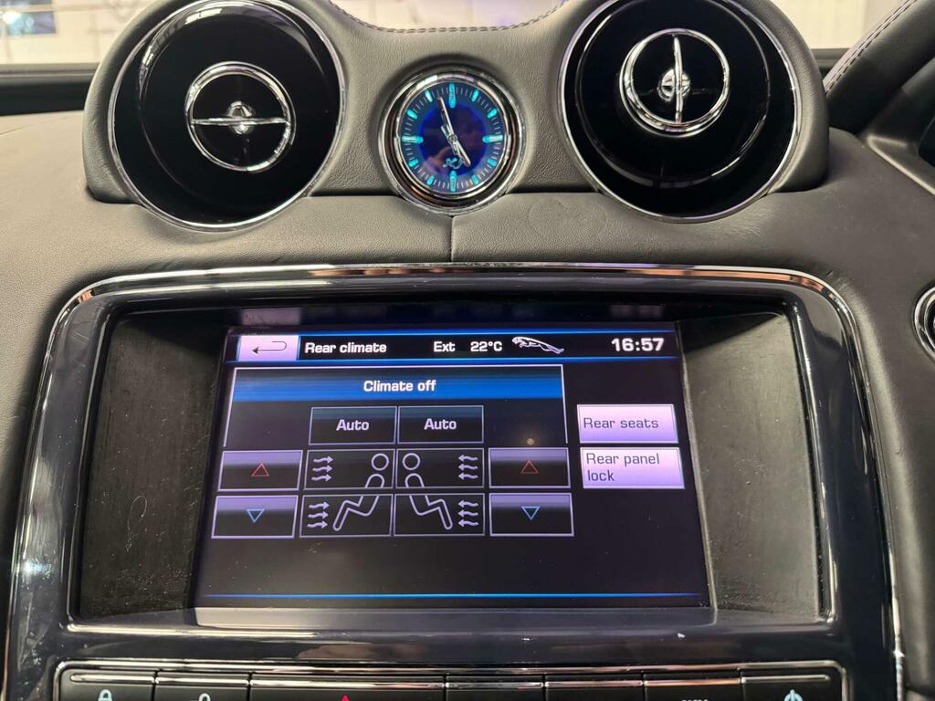 Jaguar XJ Portfolio V6 D  #65
