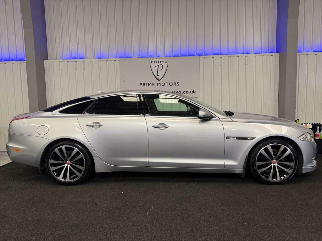 Jaguar XJ Portfolio V6 D  #23