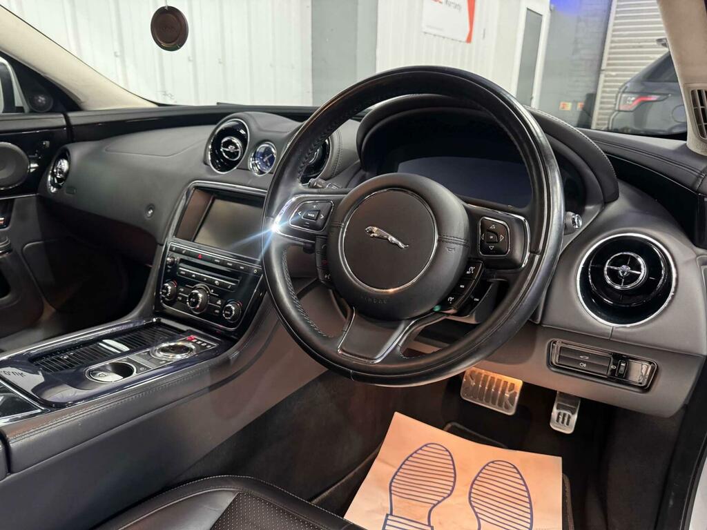 Jaguar XJ Portfolio V6 D  #51