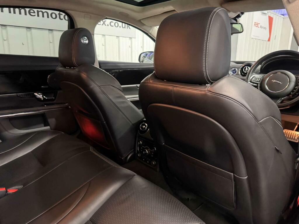 Jaguar XJ Portfolio V6 D  #46