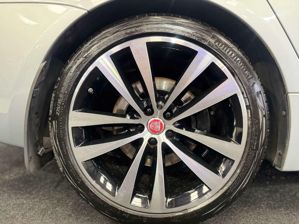 Jaguar XJ Portfolio V6 D  #25