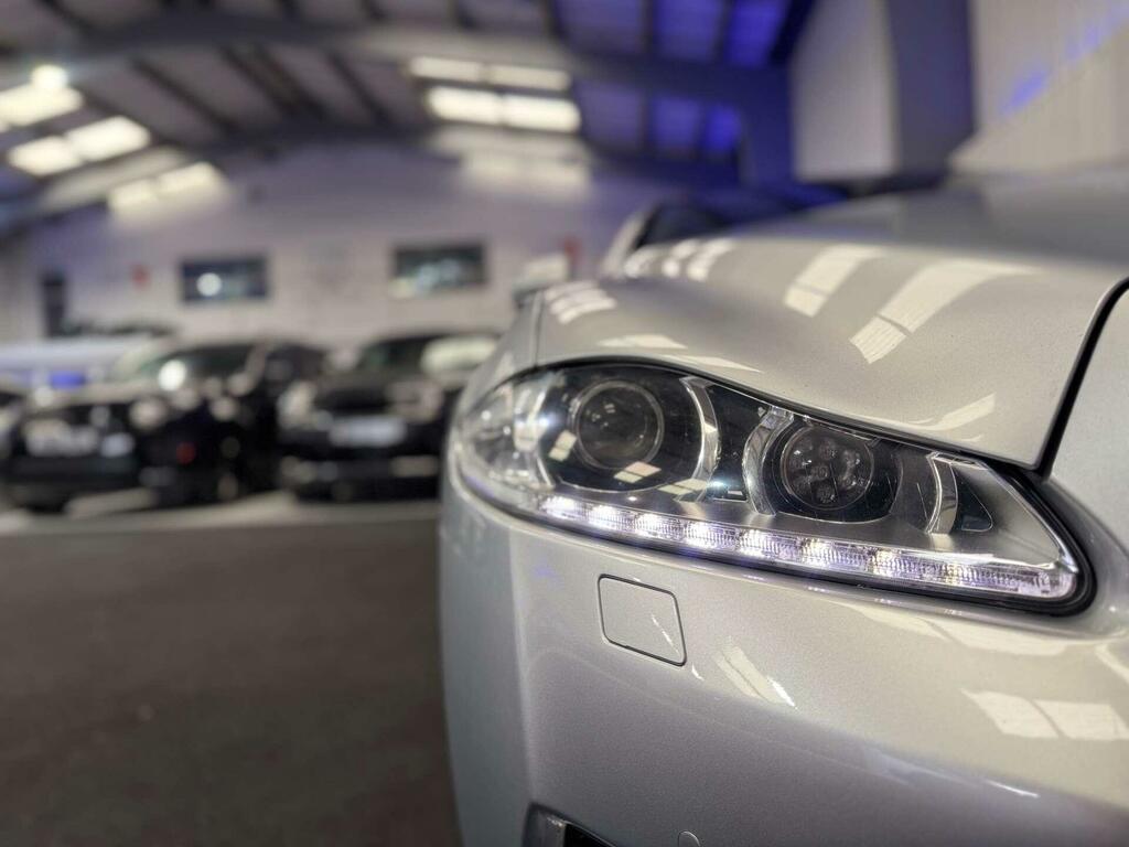 Jaguar XJ Portfolio V6 D  #7