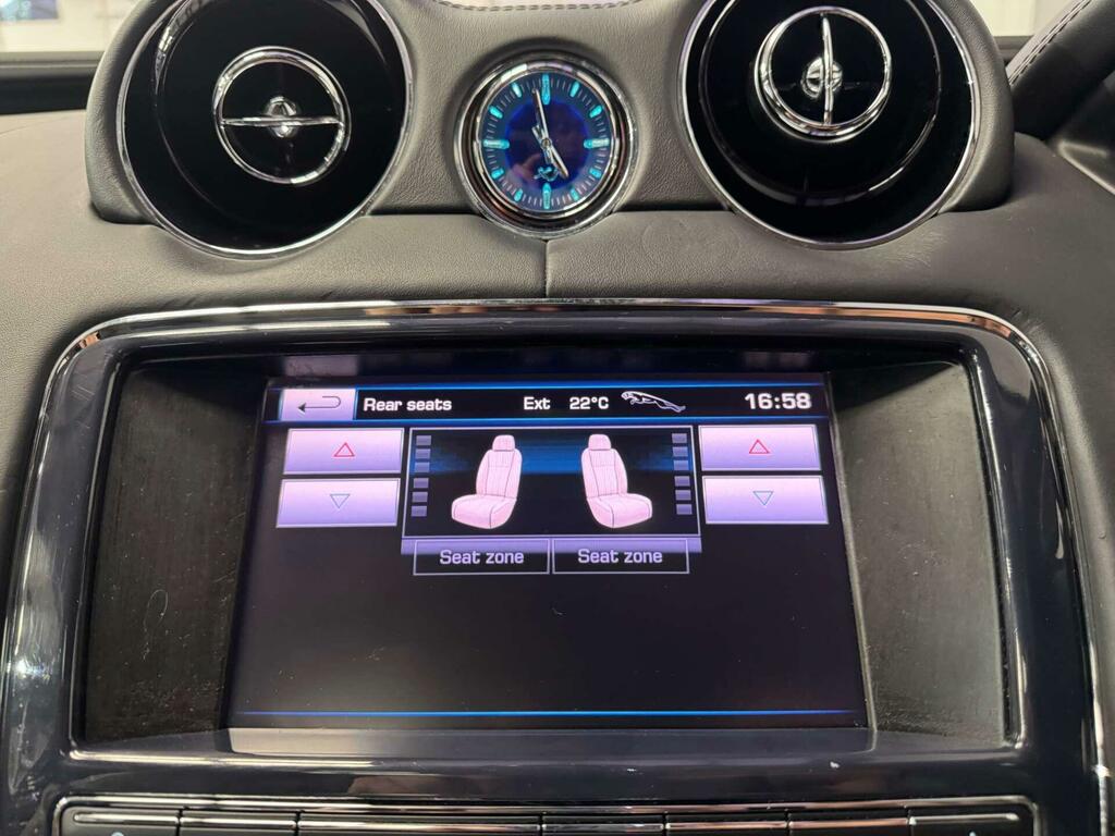 Jaguar XJ Portfolio V6 D  #66