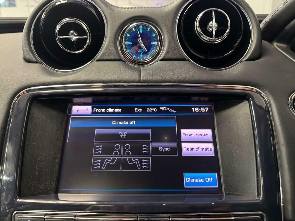 Jaguar XJ Portfolio V6 D  #63