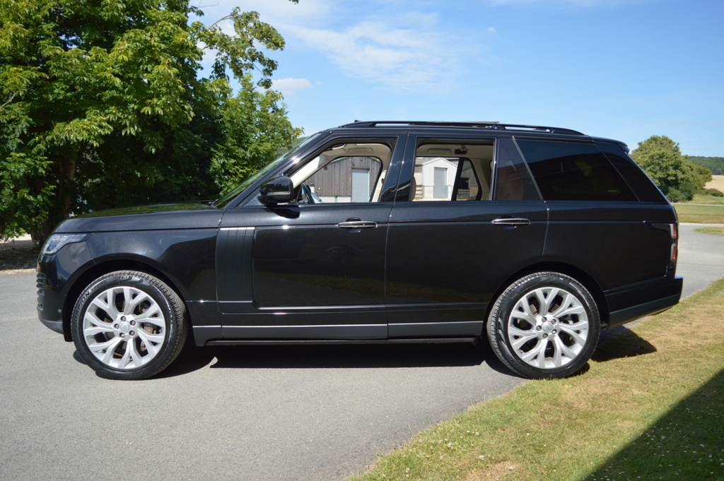 Land Rover Range Rover Suv #4