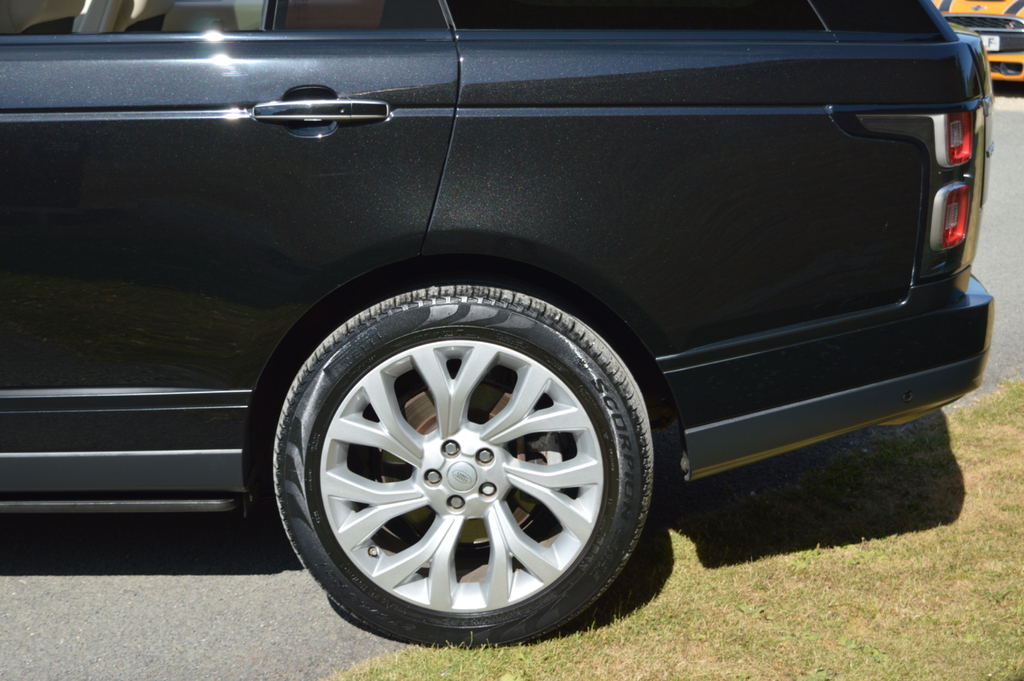 Land Rover Range Rover Suv 2.0 P400e 13.1Kwh 4Wd Euro White #47