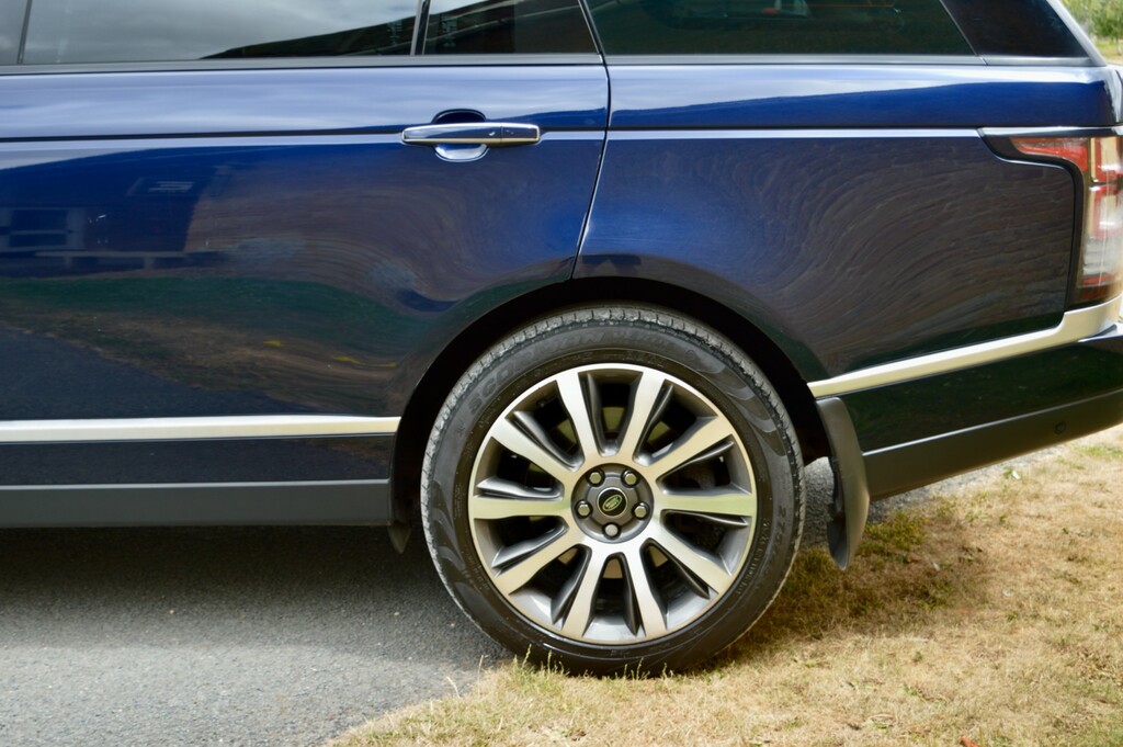 Land Rover Range Rover Core Black #40