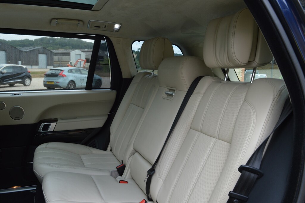 Land Rover Range Rover Core Black #21