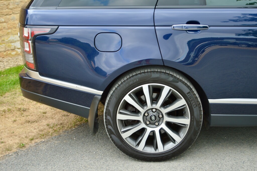 Land Rover Range Rover Core Black #41