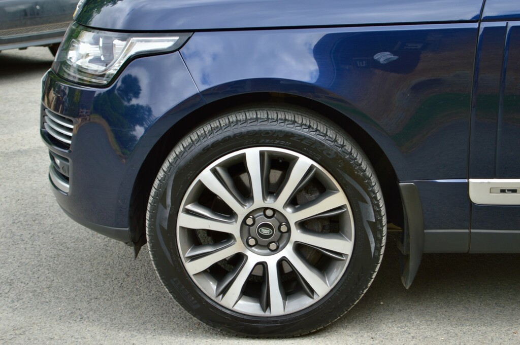 Land Rover Range Rover Core Black #39