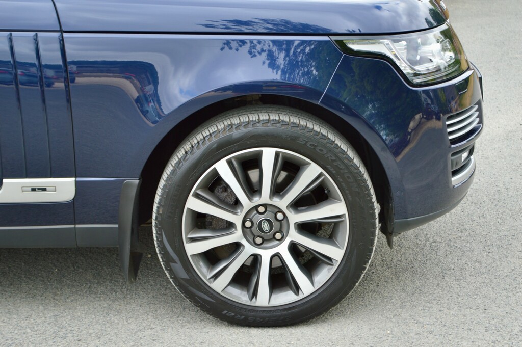 Land Rover Range Rover Core Black #42