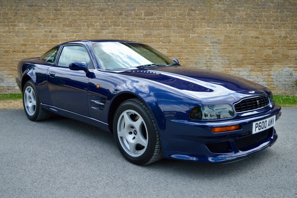 Aston Martin V8 Saloon
